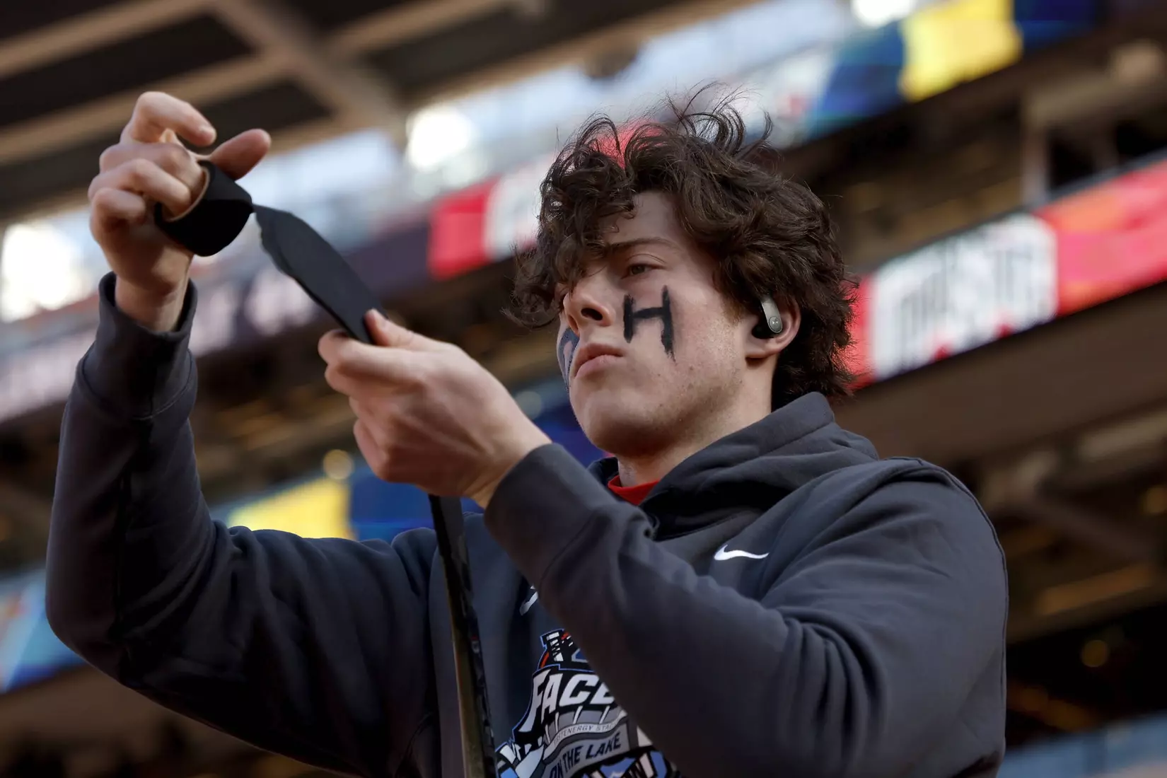 Cole McWard Signs with Vancouver Canucks