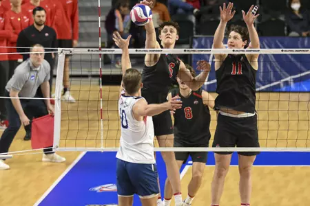 Ohio State Sweeps King in NCAA Opener