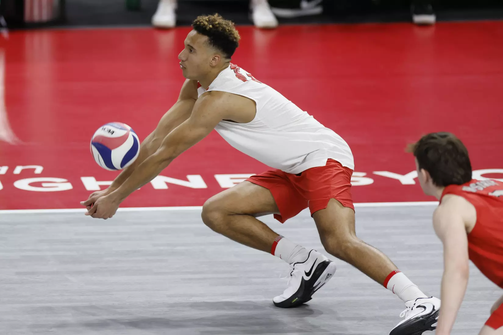 Pasteur Reaches 1,000 Career Kills in 3-0 Sweep of Mastodons