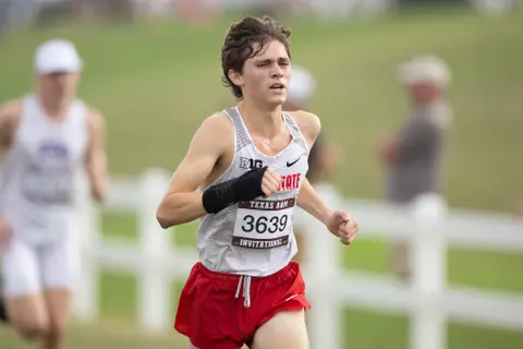 COLLEGE STATION, TX - October 13, 2023 - Ohio State Cross Country Team in College Station, TX. Photo By Evan Pilat/