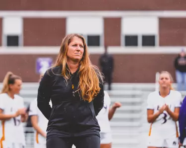 Amanda Barnes coaching at ECU