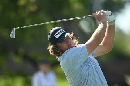 Neal Shipley watches his tee shot on hole three during the quarterfinals of the 2023 U.S. Amateur at Cherry Hills C.C. in Cherry Hills Village, Colo. on Friday, Aug. 18, 2023. (Kathryn Riley/USGA)