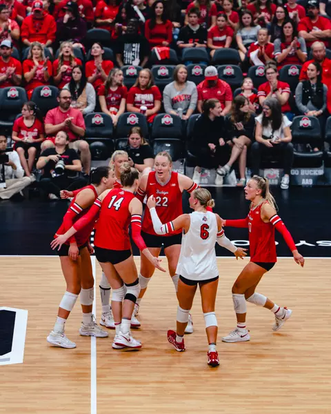 Women's Volleyball vs Michigan