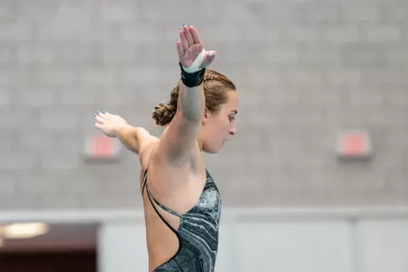 Michelle Mazzara at Scarlet v. Gray Intrasquad 10-4-2024
