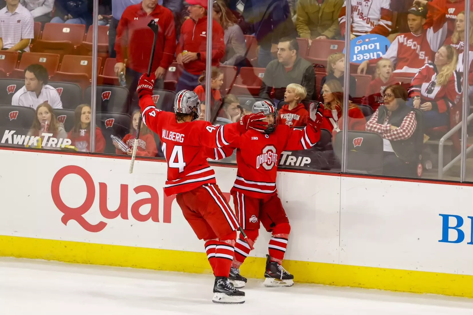Men's hockey at Wisconsin (10/18/2024)