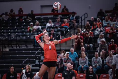 Women's Volleyball vs Iowa
