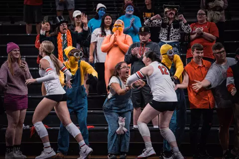 Women's Volleyball vs Iowa