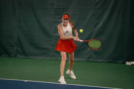 Women's tennis defeats Georgia 4-3 in the first round of the 2024 ITA National Team Indoor Championship