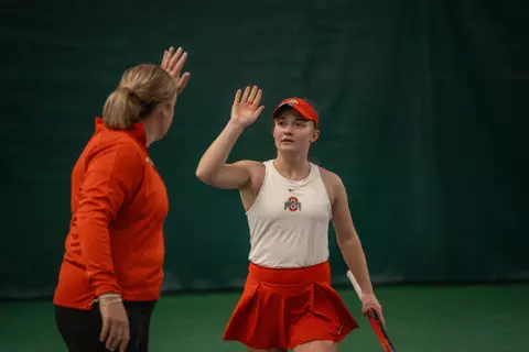 Women's tennis defeats Georgia 4-3 in the first round of the 2024 ITA National Team Indoor Championship