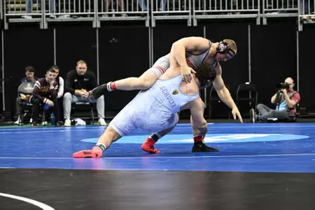 Feldman 5th at NCAA WR 32324