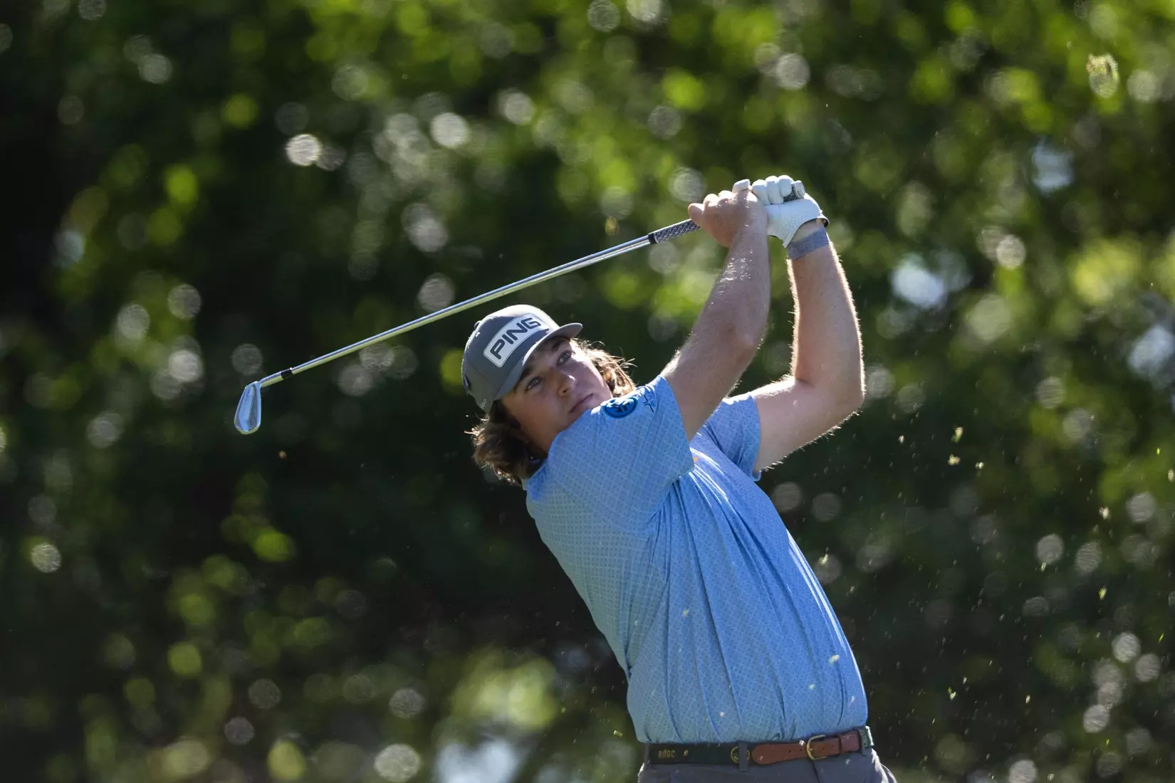 Amateur Neal Shipley of the United States plays a stroke from the No. 4 tee during the final round of the 2024 Masters Tournament at Augusta National Golf Club, Sunday, April 14, 2024.