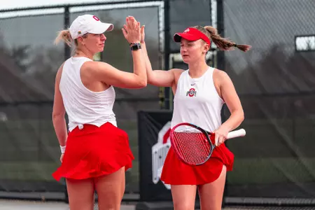 Women's tennis defeats Northwestern 4-1 April 19, 2024