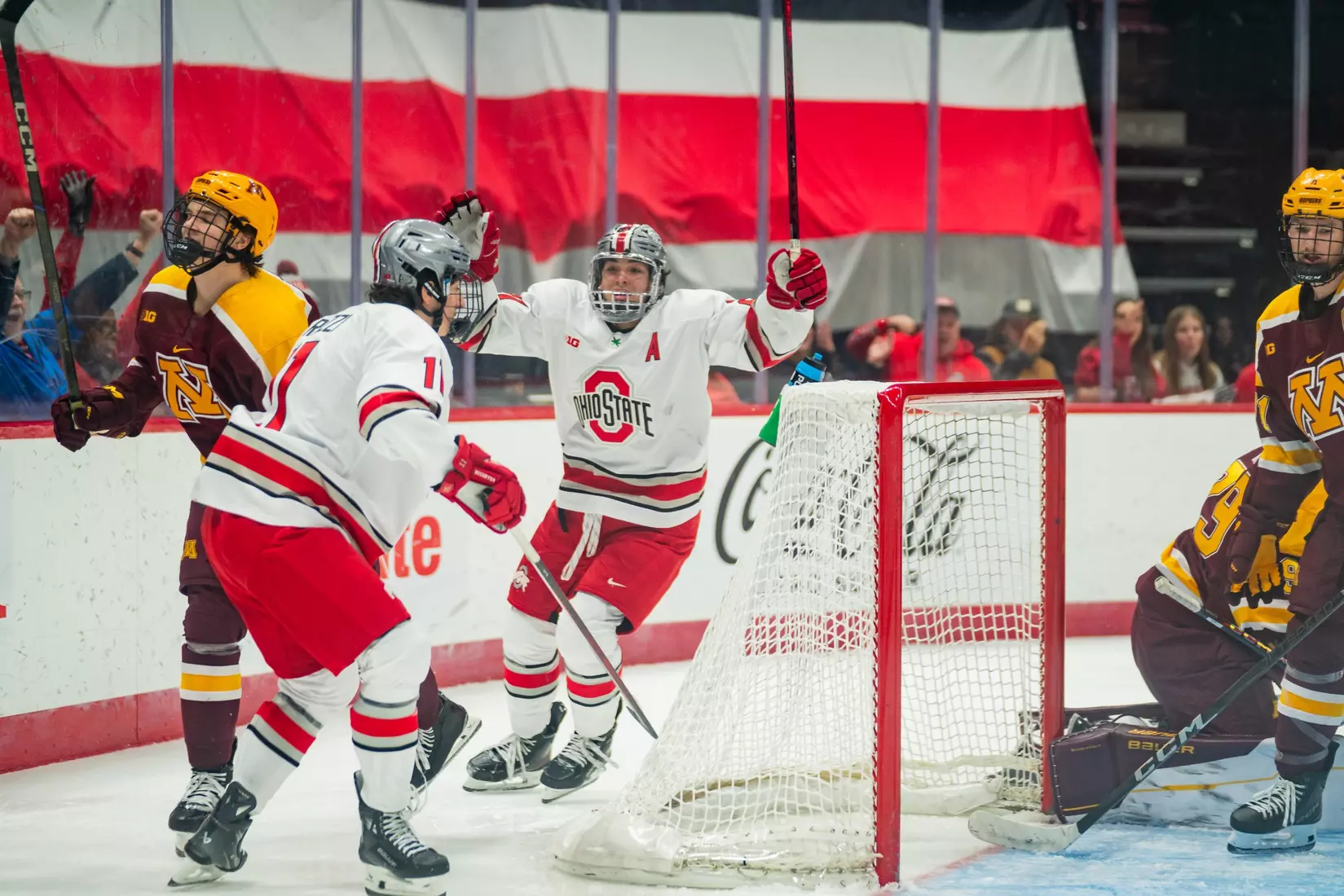 Men's hockey defeats Minnesota 5-1, Jan. 10, 2025