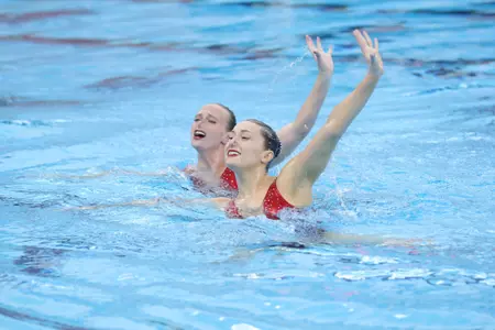 ARTSWIM - Duet Remati and Hunter