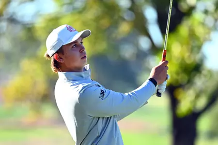 Freshman Giedrius Mackelis at the Moraine Intercollegiate