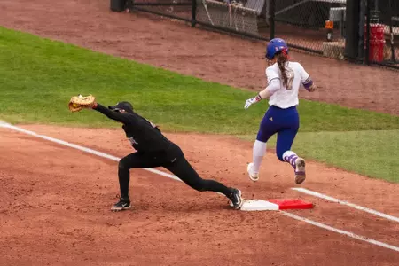 Kiki Estrada vs. Washington