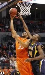 Marshall Moses grabbed a game-high 15 rebounds Saturday against Rhode Island.