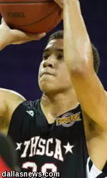Jeffrey Carroll shoots a free throw during the THSCA All-Star game.