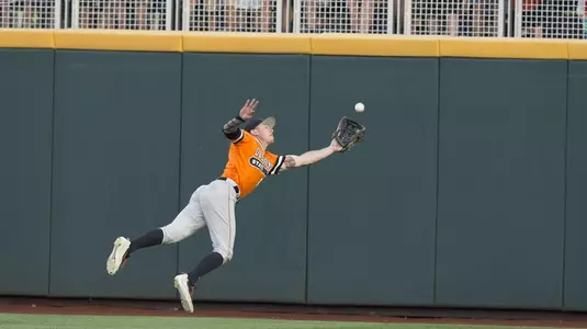 Sluder diving catch vs. Arizona CWS
