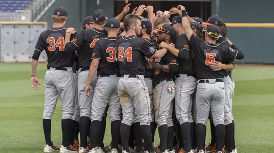 Team after CWS loss to Arizona
