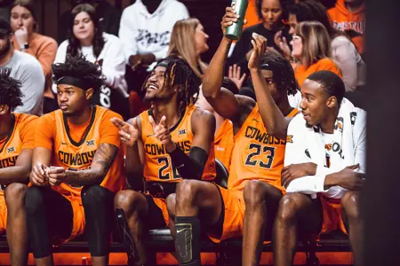 Cowboy Bench Reacts To Good Play