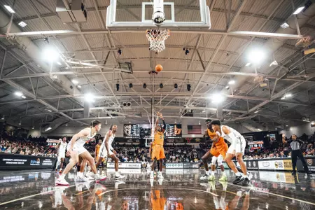Image Taken at the Oklahoma State Cowboys at Oakland Golden Grizzlies Basketball Game, Sunday, November 13, 2022, Athletics Center O'Rena, Rochester, MI. Mary Elizabeth/OSU Athletics