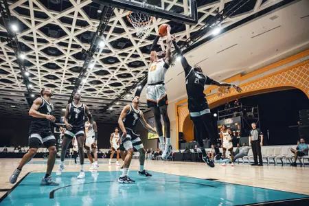 Image Taken at the Oklahoma State Cowboys vs UCF Knights at the Baha Mar Hoops Tournament, Friday, November 18, 2022, Grand Hyatt Baha Mar, Nassau, Bahamas. Mary Elizabeth/OSU Athletics