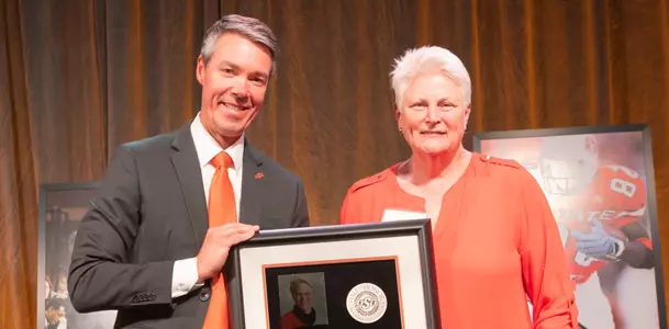 Sandy Fischer Chad Weiberg