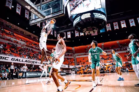 Moussa Cisse alley-oop from Avery Anderson III