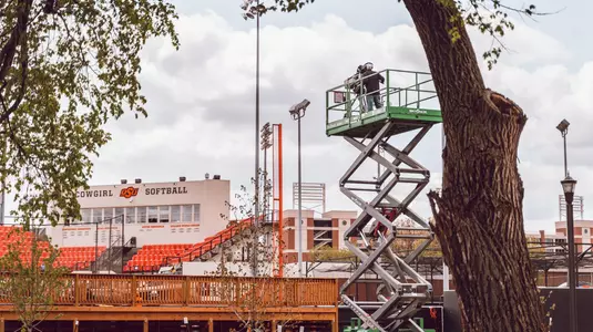 TV Scissor Lift Cowgirl Stadium