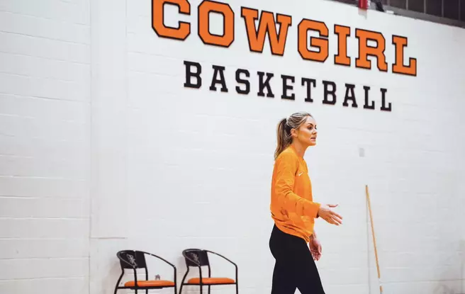 Jacie Hoyt Hoops Camp