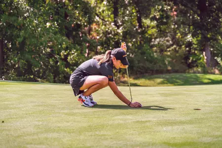 Angelica Pfefferkorn lines up shot at Karsten Creek