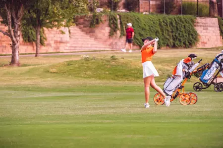 Maddison Hinson-Tolchard hits shot in Norman