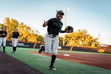 Jilyen Poullard Pistols Firing