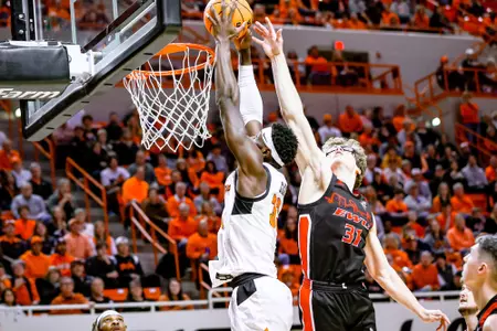 Moussa Cisse dunking on EWU