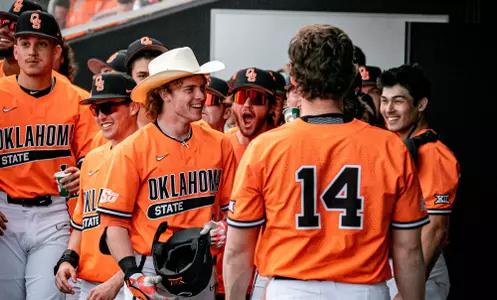Benge HR hat vs. Austin Peay