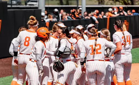 Cowgirl Softball Huddle