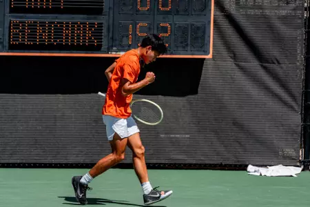 Derek Pham vs UCF