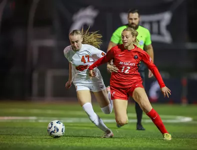 Bearcats, Cincinnati Bearcats, University of Cincinnati, Univ of Cin, UC, BIG12, NCAA, photo by Daion Walker, Daion Walker photo, NCAA sports, NCAA soccer, college soccer, soccer, women's soccer
during the BearcatsÕ game against the Oklahoma State Cow Girls on Wednesday, October 22, 2025 at Gettler Stadium  in Cincinnati , OH / UC Communications photo by Daion Walker
during the Bearcats’ game against the Oklahoma State Cow Girls on Wednesday, October 22, 2025 at Gettler Stadium  in Cincinnati , OH / UC Communications photo by Daion Walker