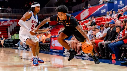 Vyctorius Miller drives