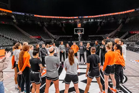 team huddle big 12 championship