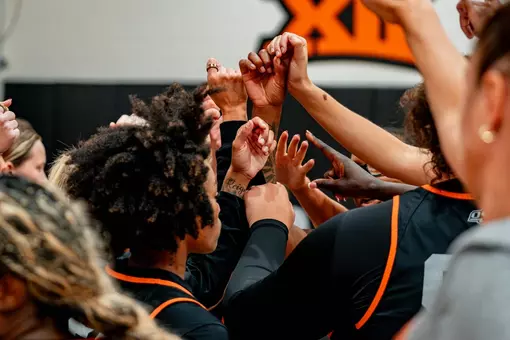 Cowgirl Basketball Group Shot