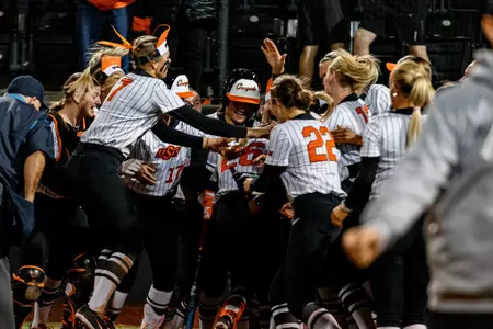 Rosie Davis walk-off home run