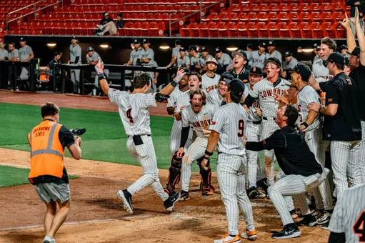 Smithwick walkoff HR celebration vs. Dallas Baptist