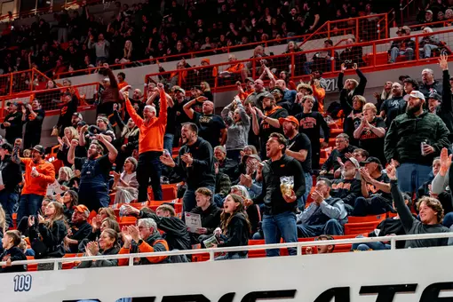 Wrestling Fans vs UNI 2026