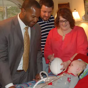 Jamil Northcutt with the Kent family.