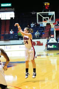 Maggie McFerrin (photo by Joey Brent)