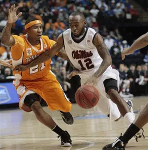 Senior PG Chris Warren