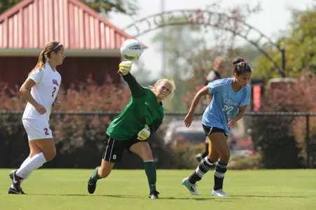 Kelly McCormick (Nathan Latil)