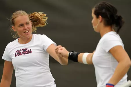 Freshmen Caroline Rohde-Moe and Vivian Vlaar